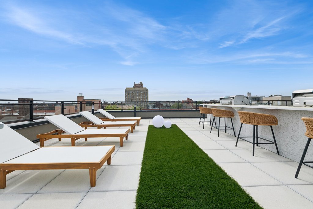 428 East 9th Street, Unit 513 photo 9