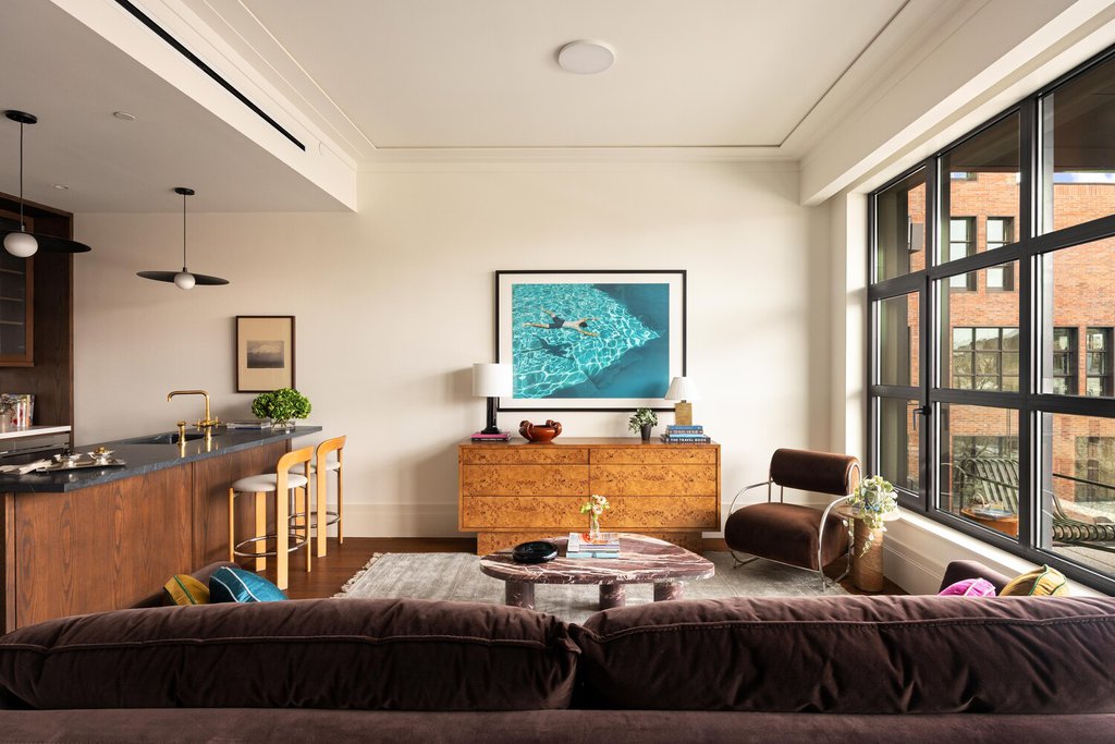 127 Kent Avenue, Unit 3C photo 2