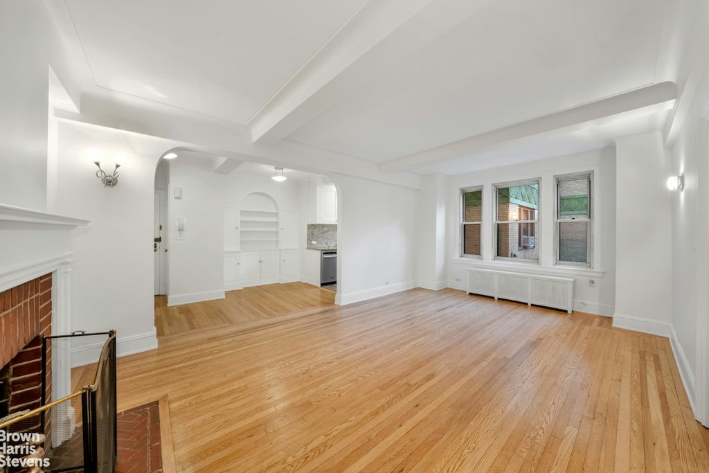 315 East 68th Street, Unit 2P photo 2