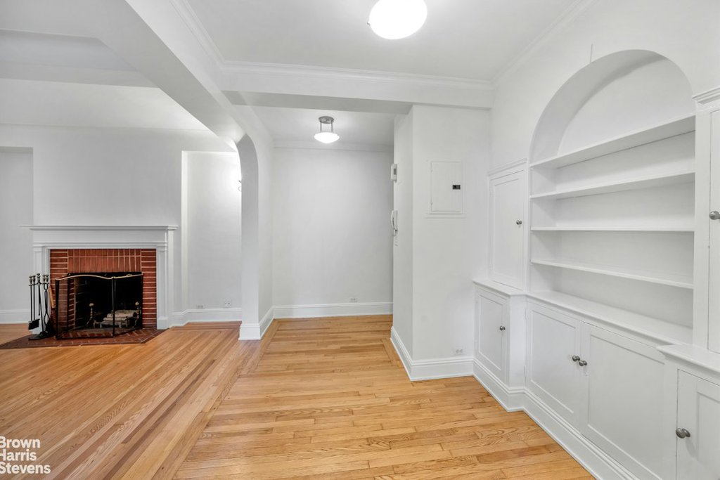 315 East 68th Street, Unit 2P photo 3