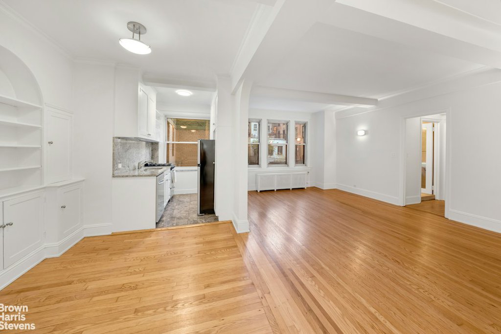 315 East 68th Street, Unit 2P photo 4