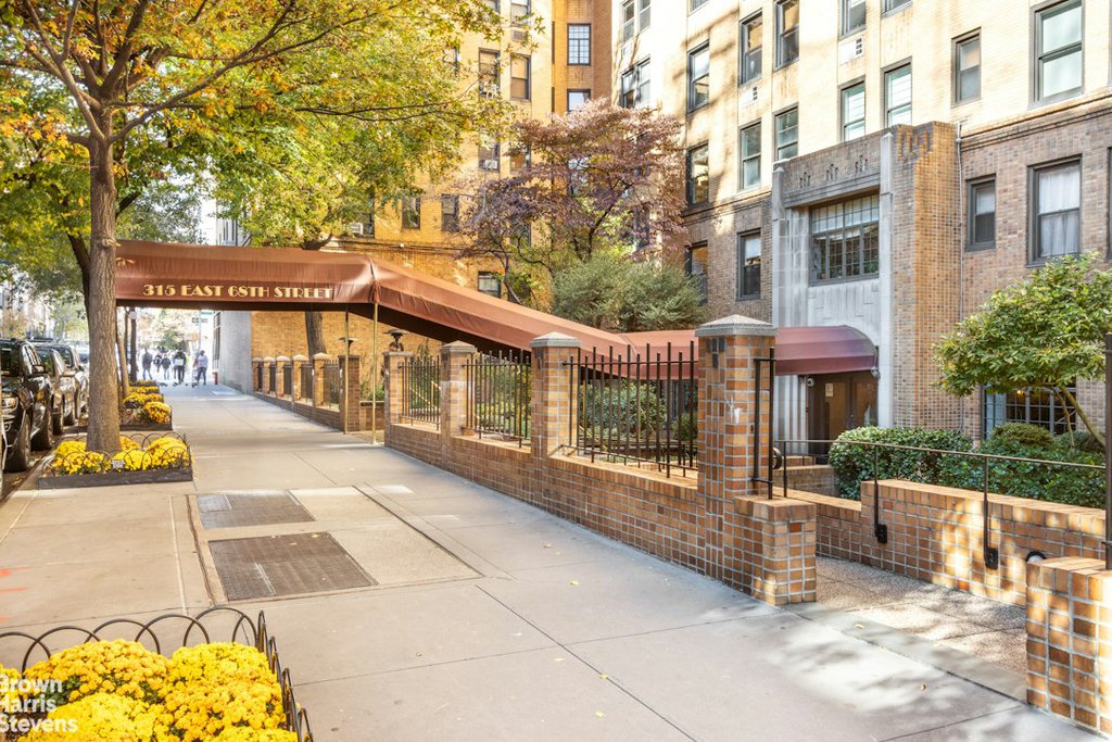 315 East 68th Street, Unit 2P photo 14