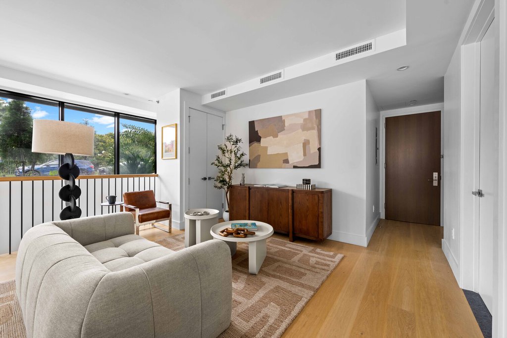 814 Fifth Avenue, Unit MAIS photo 5