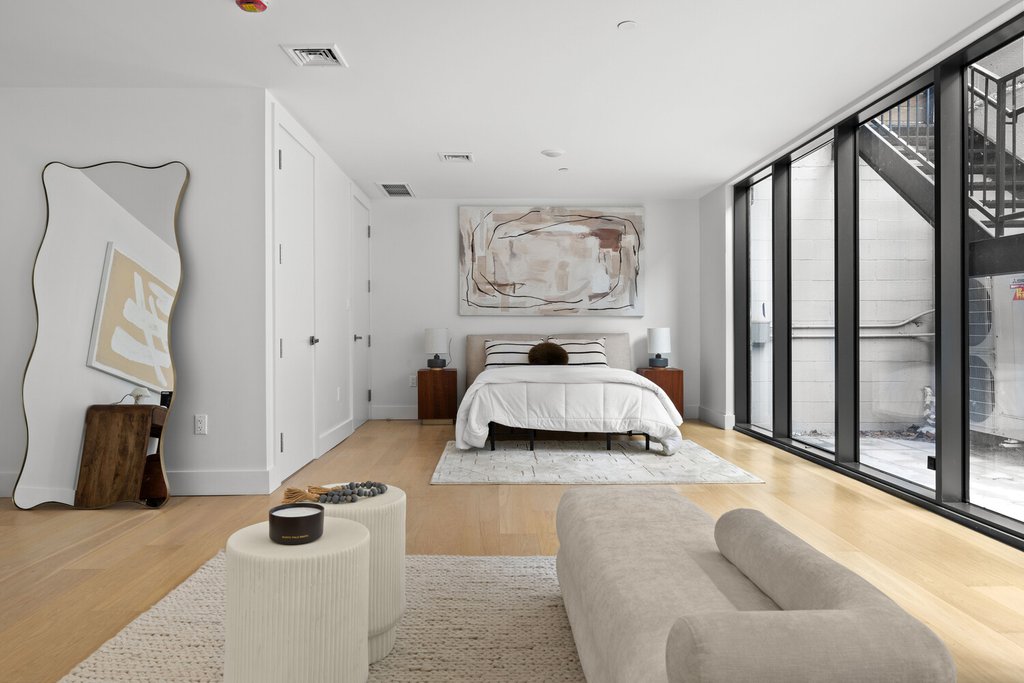 814 Fifth Avenue, Unit MAIS photo 7