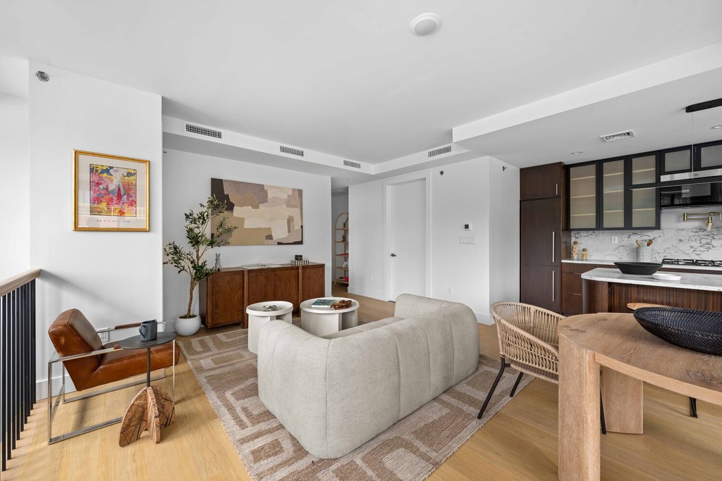 814 Fifth Avenue, Unit MAIS photo 8