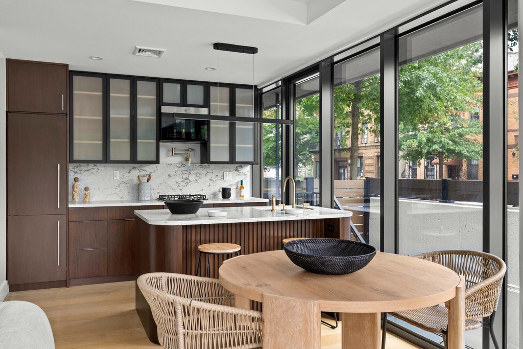 814 Fifth Avenue, Unit MAIS photo 9