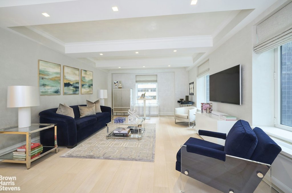 502 Park Avenue, Unit 8D photo 2