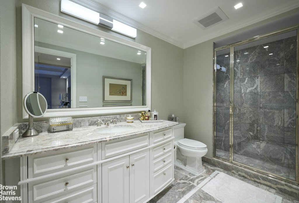 502 Park Avenue, Unit 8D photo 5