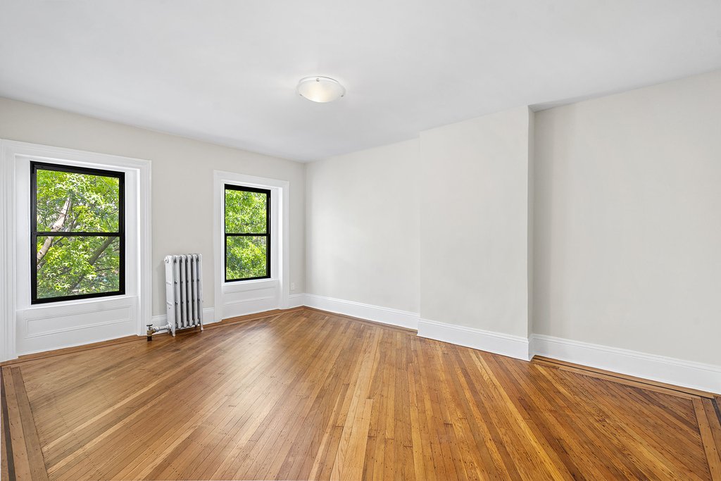 58 Downing Street, Unit 2 photo 4