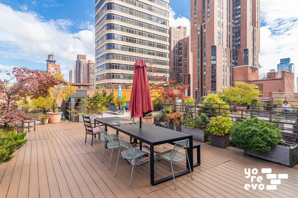 172 East 90th Street, Unit 4E photo 12