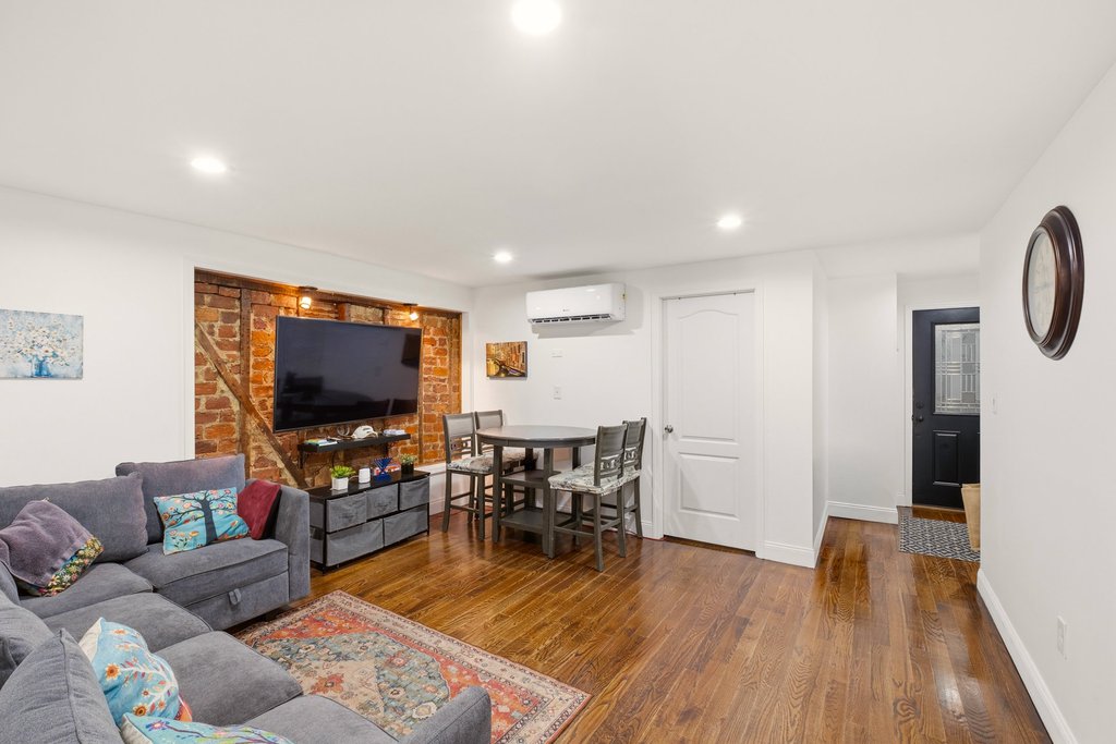 186 Covert Street – For Sale photo 2