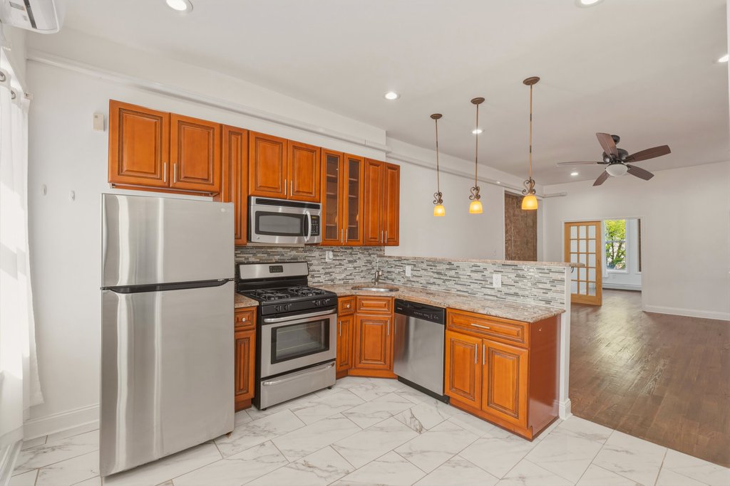 186 Covert Street – For Sale photo 7