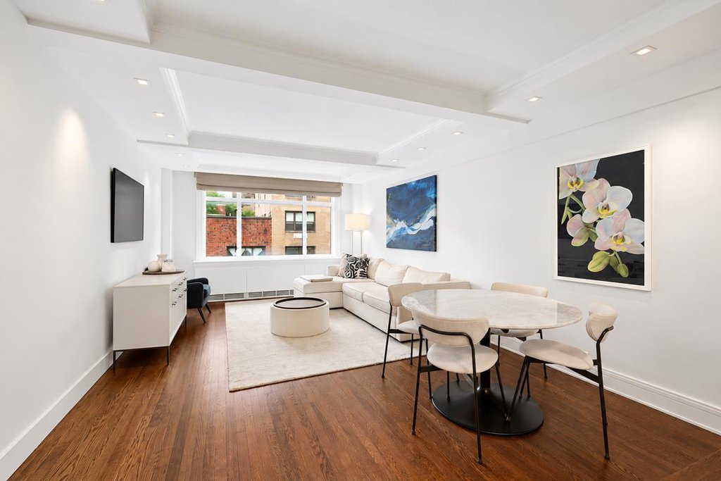 170 East 77th Street, Unit 7C photo 4