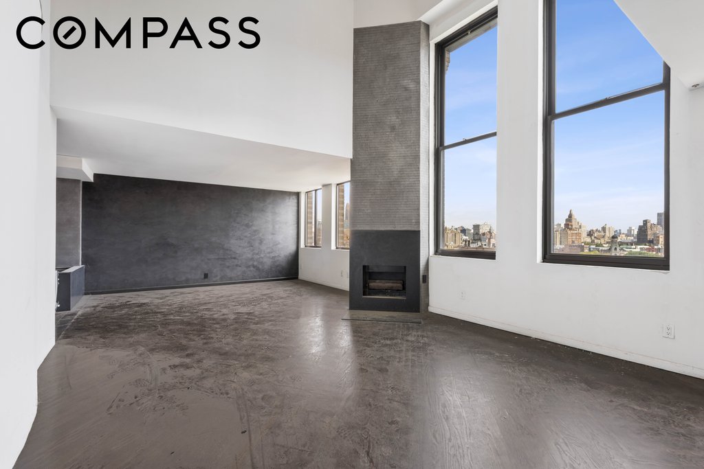 421 Hudson Street, Unit PH805 photo 4