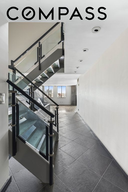 421 Hudson Street, Unit PH805 photo 2