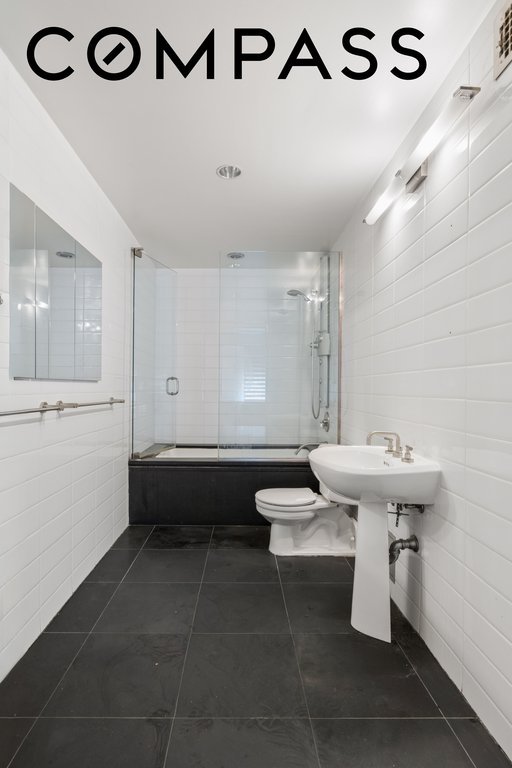 421 Hudson Street, Unit PH805 photo 21