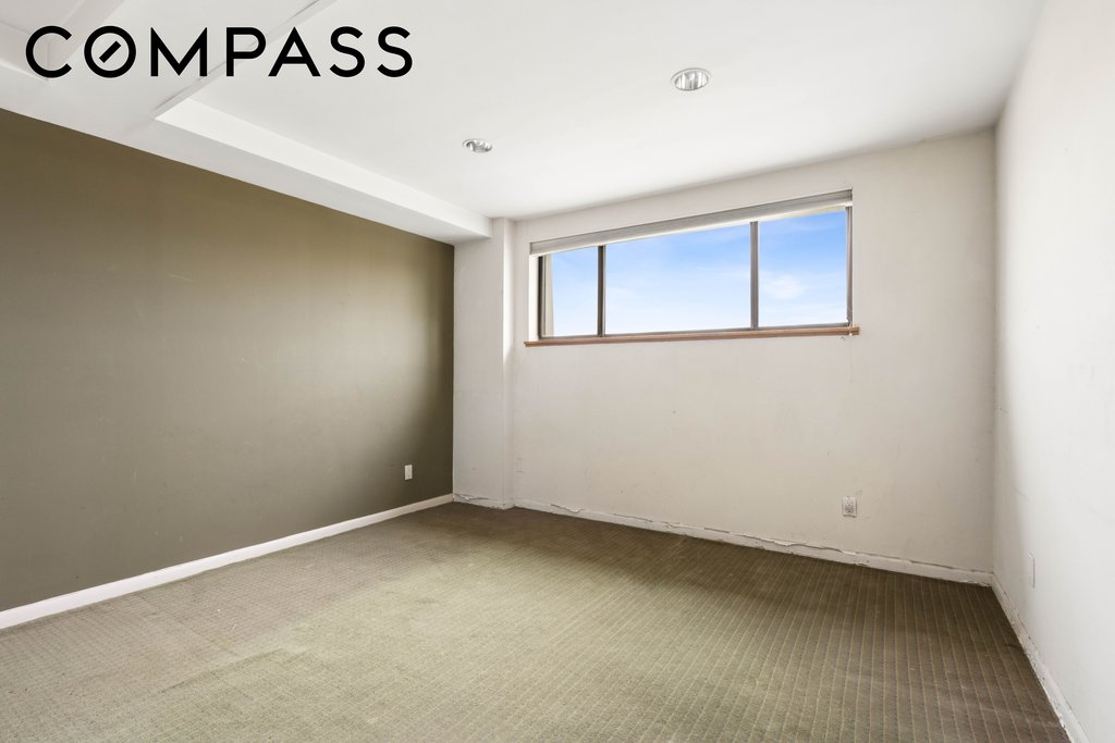 421 Hudson Street, Unit PH805 photo 24