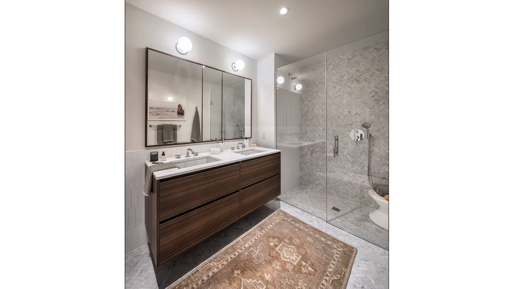 335 Eighth Avenue, Unit 517 photo 2