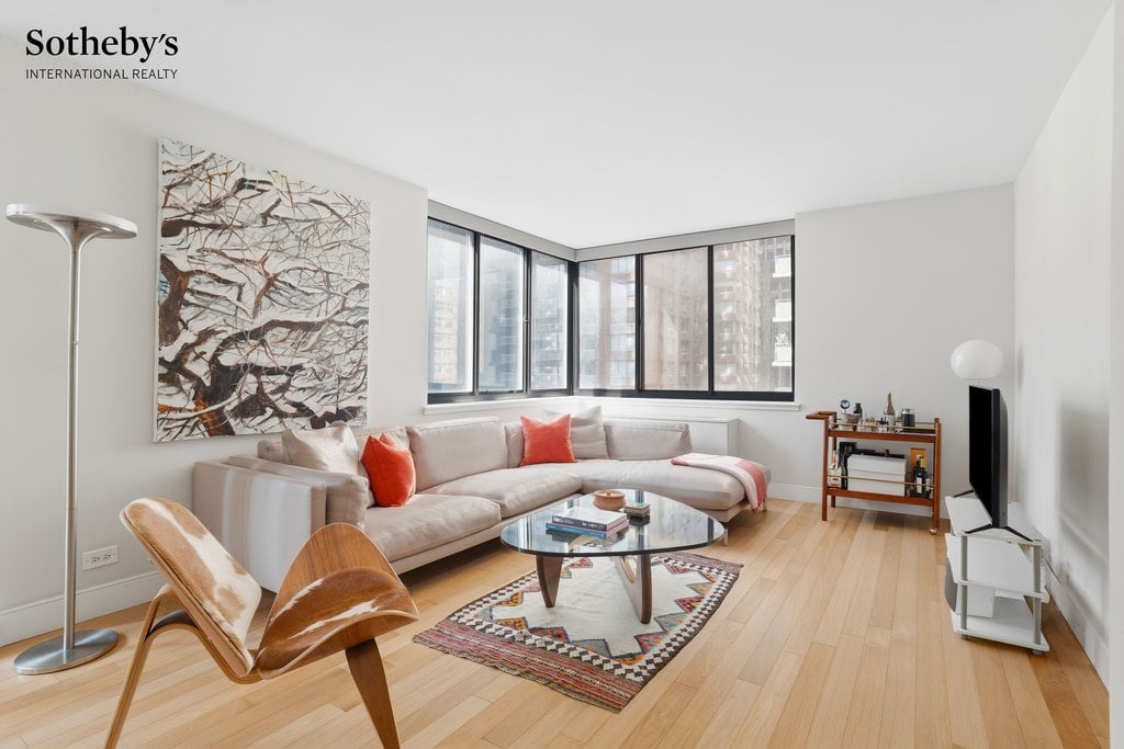 250 East 40th Street, Unit 7B photo 3