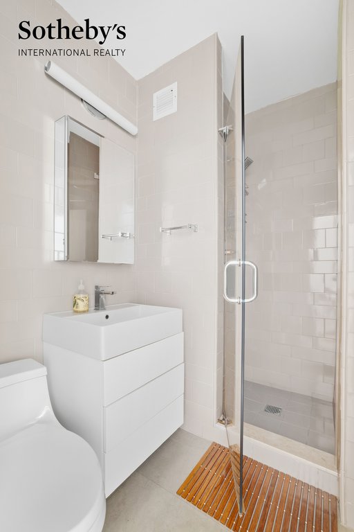 250 East 40th Street, Unit 7B photo 9