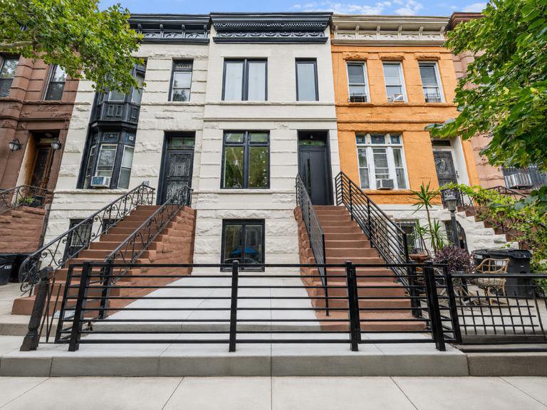 408 Bainbridge Street – For Sale