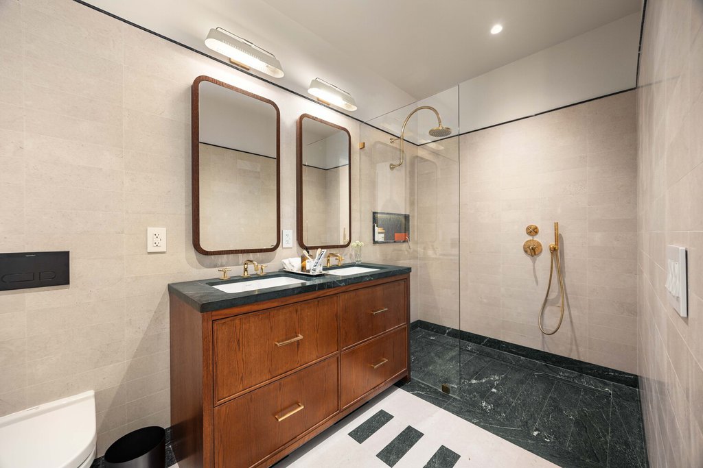 127 Kent Avenue, Unit PH2B photo 4
