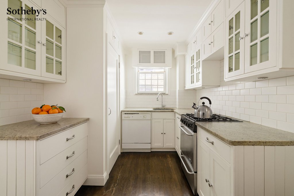 155 East 72nd Street, Unit 2D photo 8