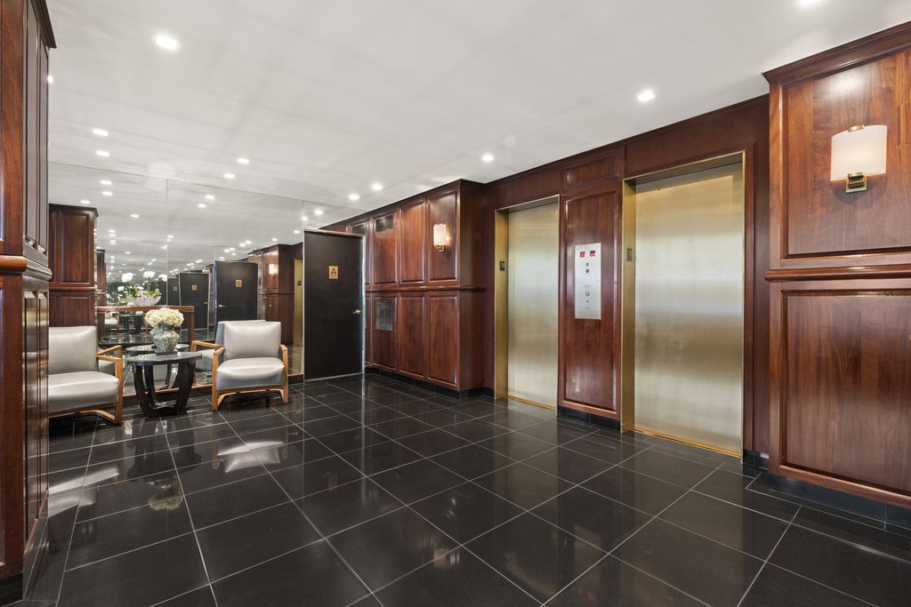 750 Park Avenue, Unit 4B photo 10