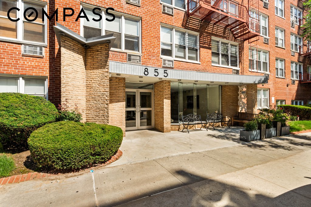 855 East 7th Street, Unit 1H photo 9