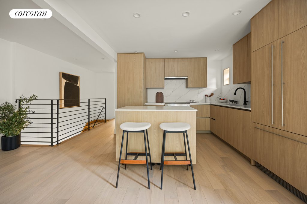 168 Hancock Street, Unit 1 photo 2