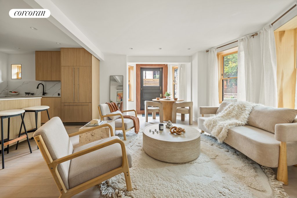 168 Hancock Street, Unit 1 photo 3