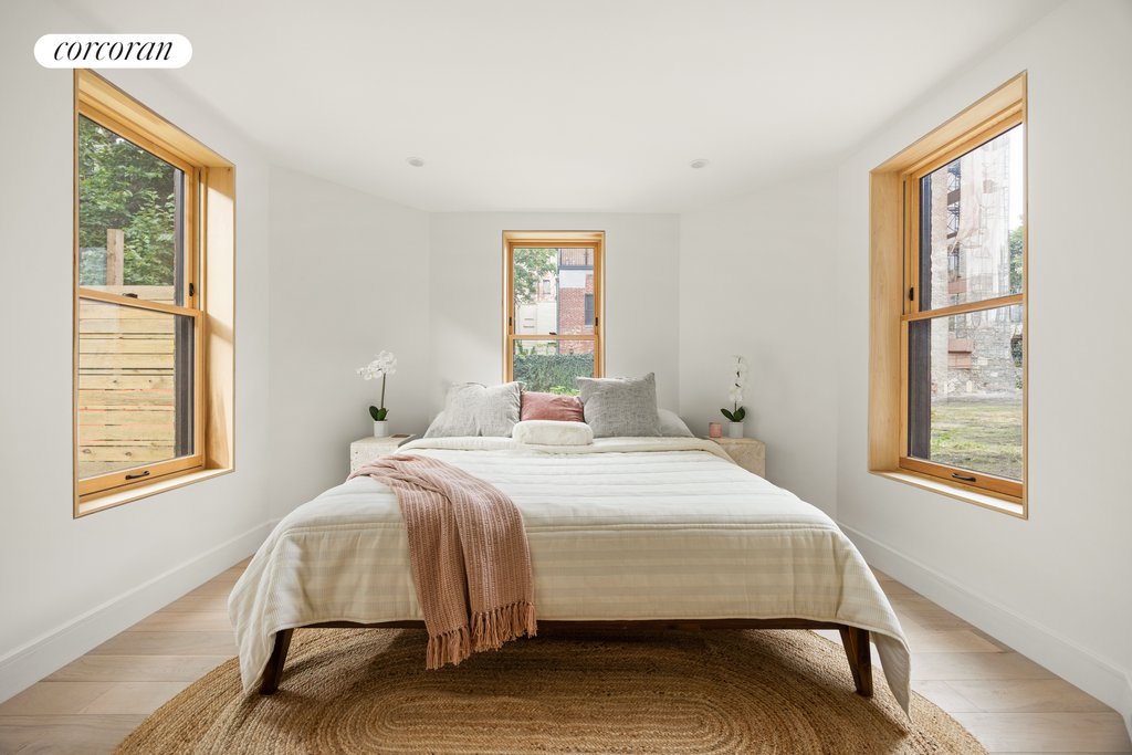 168 Hancock Street, Unit 1 photo 6