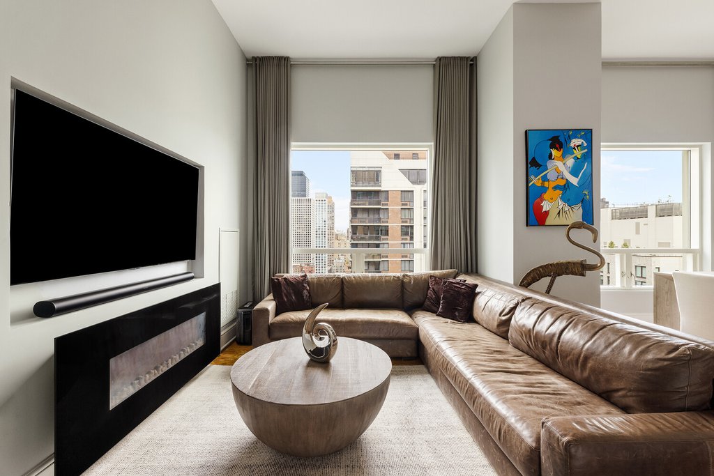 250 East 49th Street, Unit 22BA photo 2