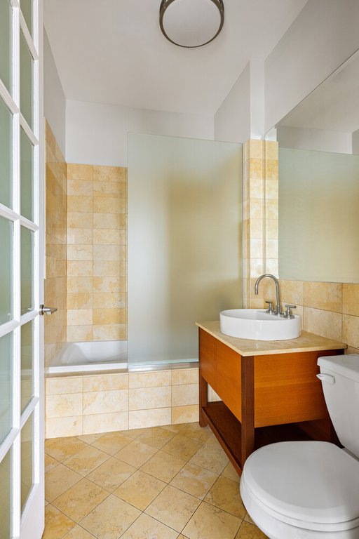 250 East 49th Street, Unit 22BA photo 11