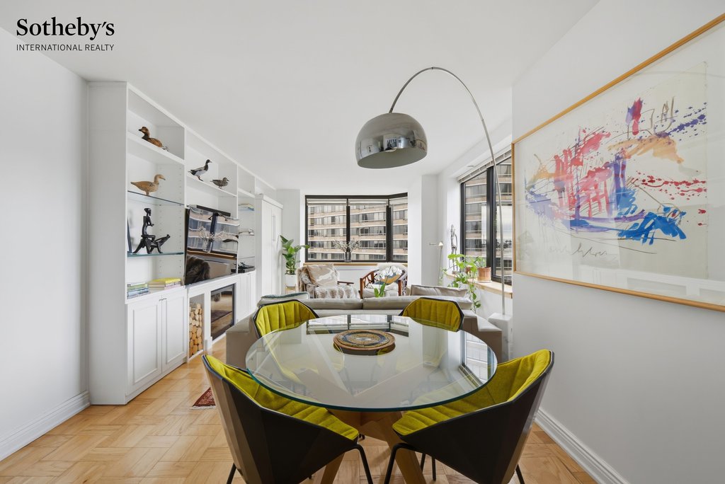 415 East 37th Street, Unit 17N photo 7