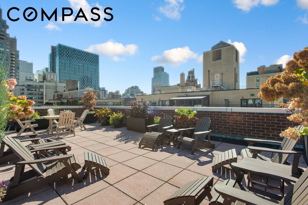 310 East 70th Street, Unit 12R photo 7