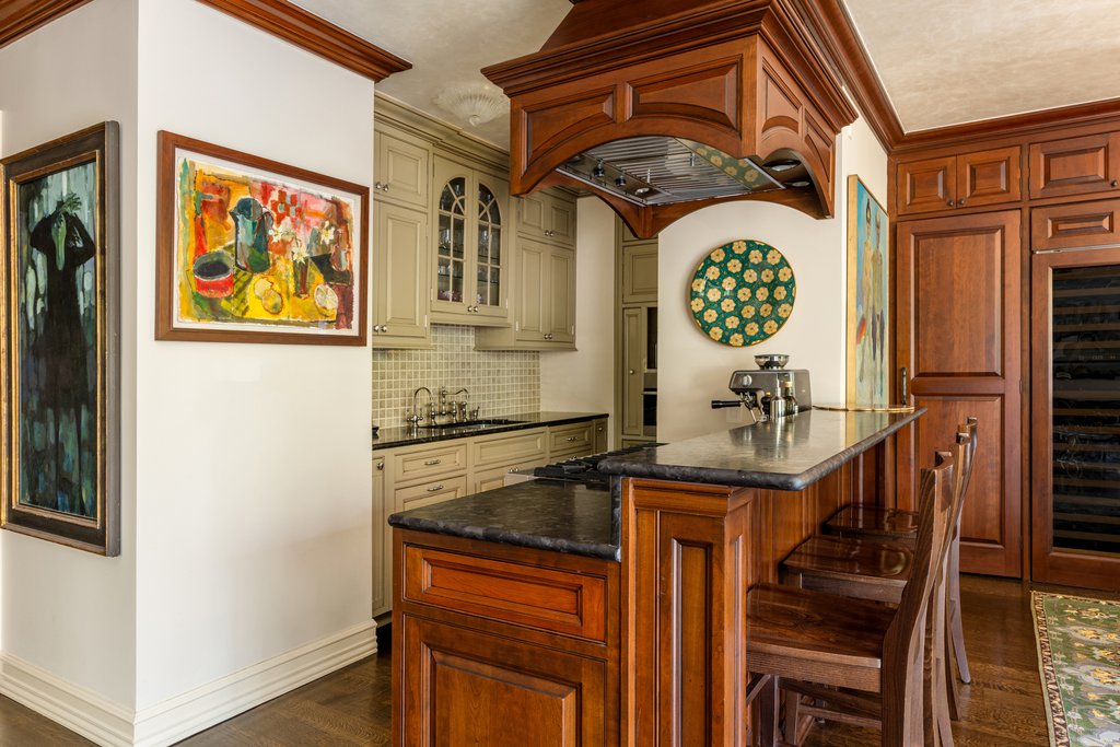 200 East 69th Street, Unit 4LM photo 3