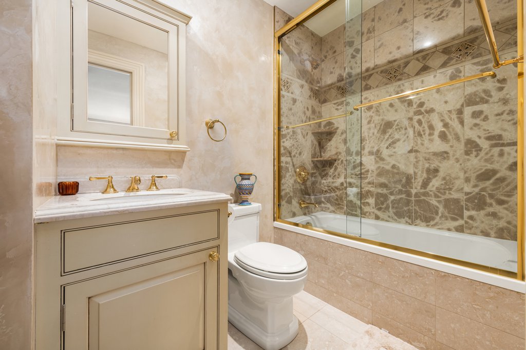 200 East 69th Street, Unit 4LM photo 13