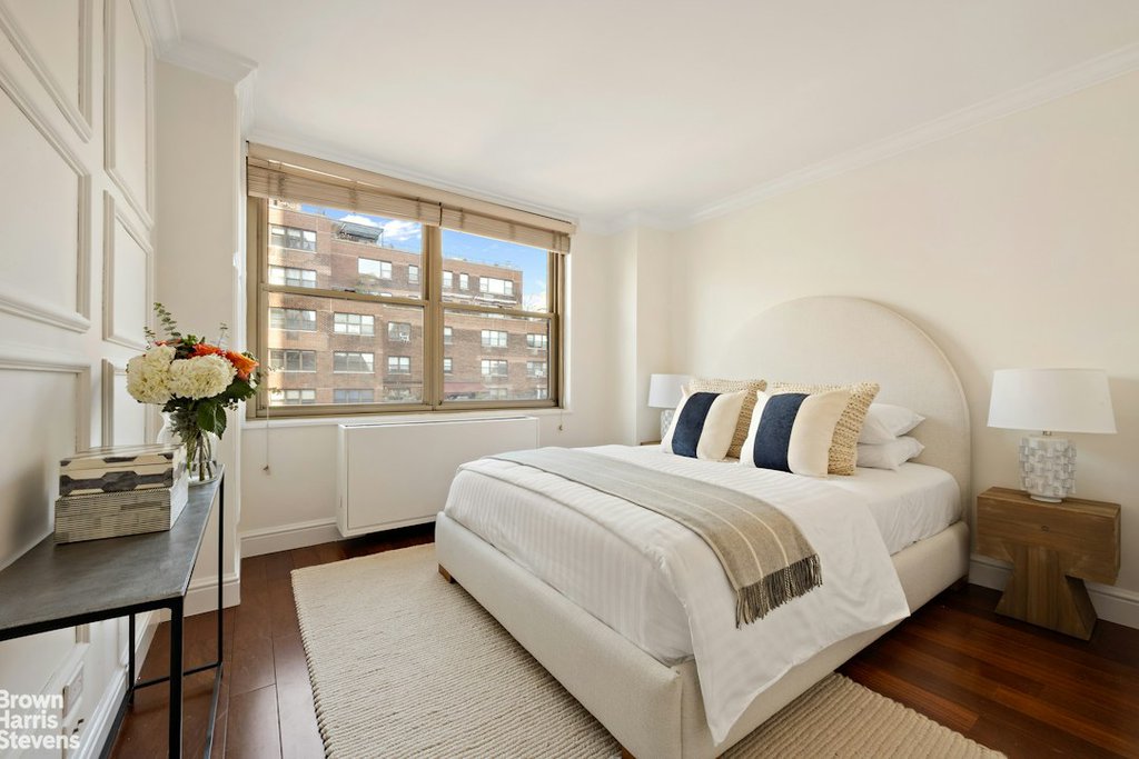 301 East 79th Street, Unit 16B photo 8