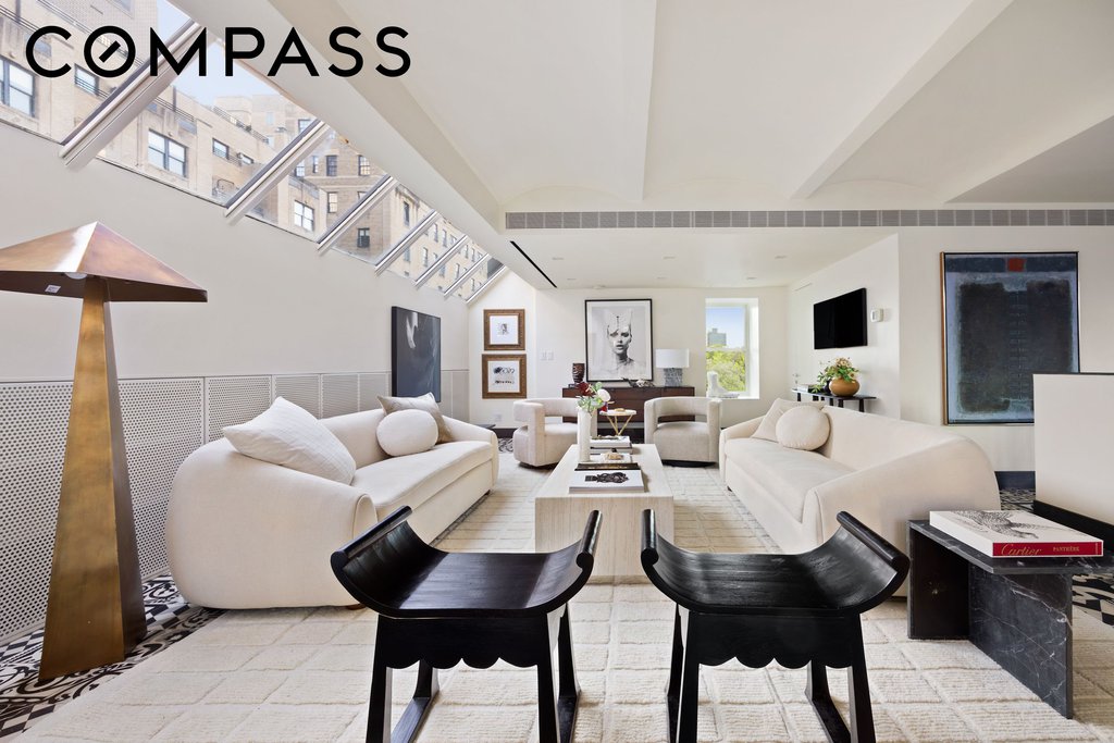 15 East 70th Street, Unit PHB photo 2