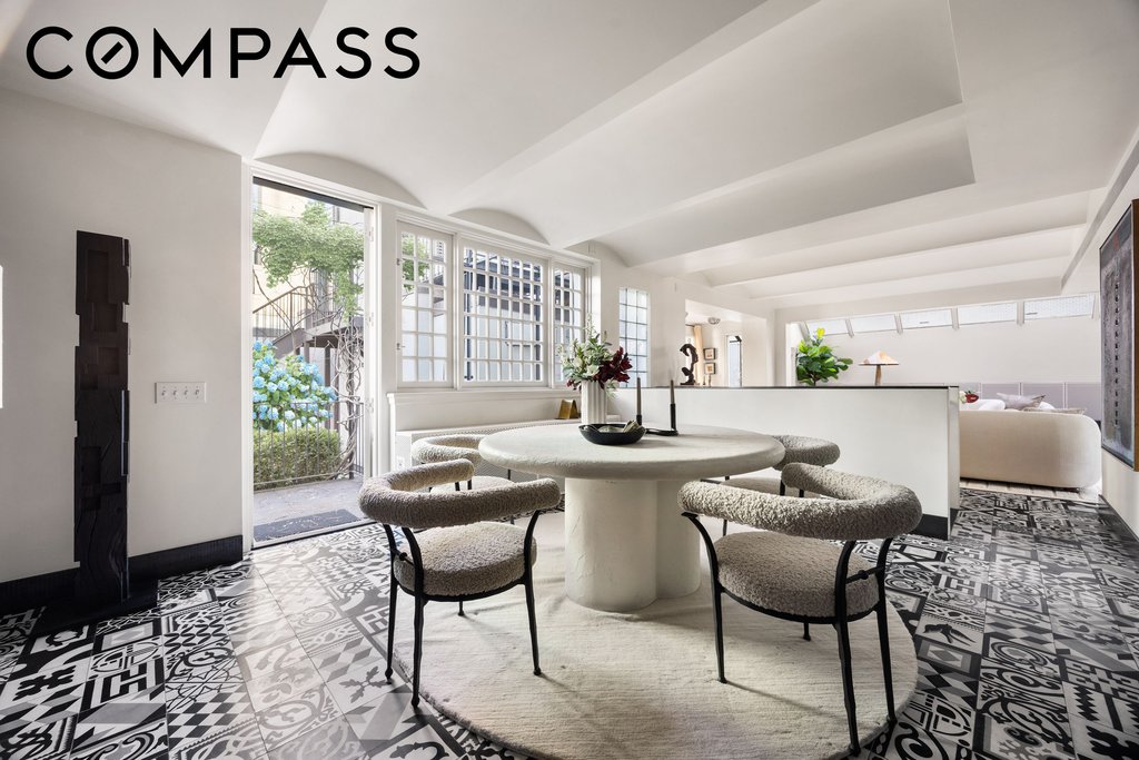 15 East 70th Street, Unit PHB photo 12