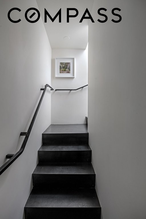 15 East 70th Street, Unit PHB photo 17