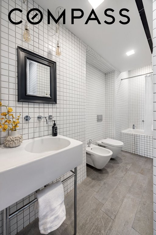 15 East 70th Street, Unit PHB photo 28