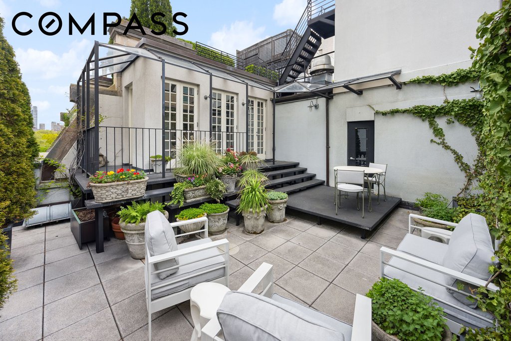 15 East 70th Street, Unit PHB photo 30