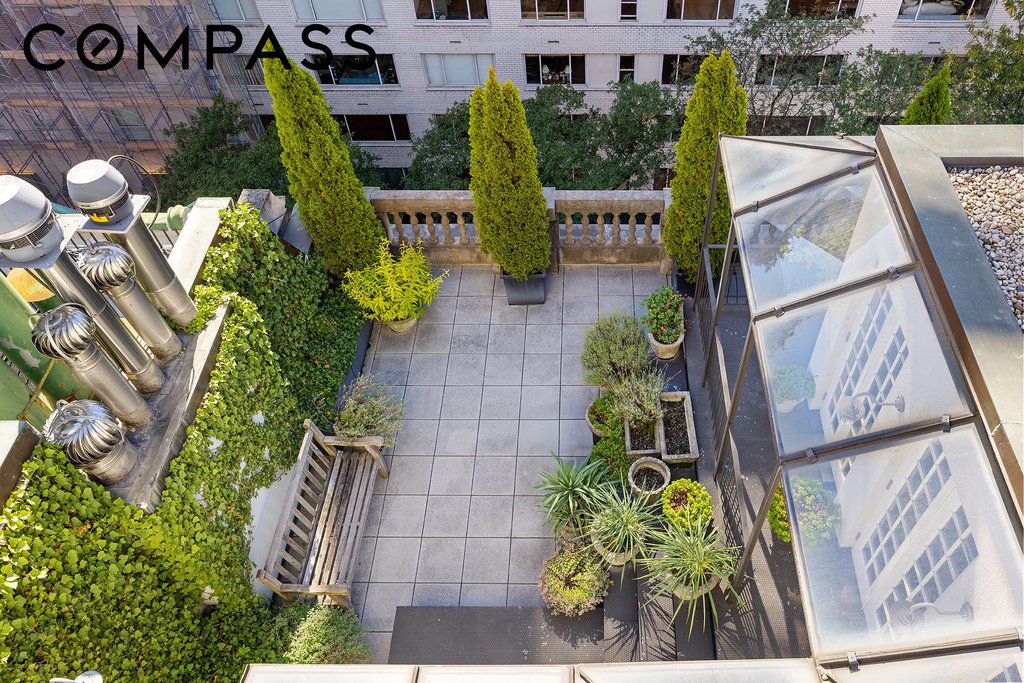 15 East 70th Street, Unit PHB photo 31