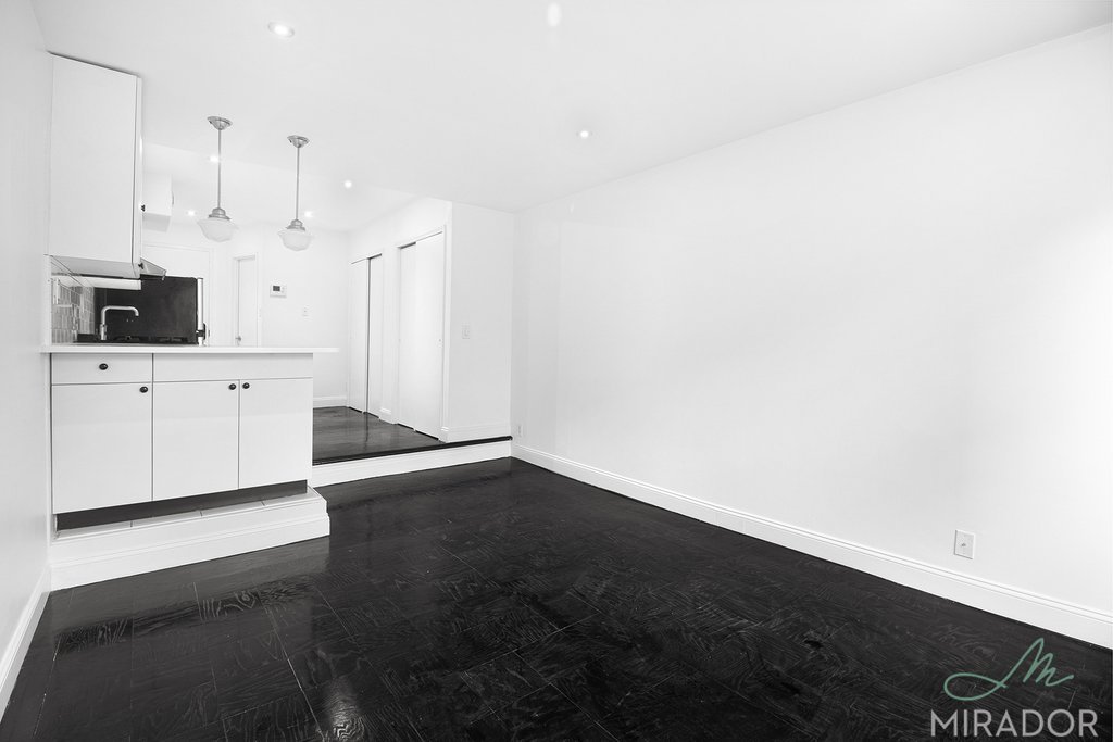 255 West 14th Street, Unit 2E photo 3