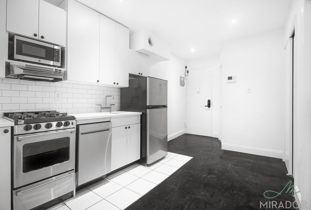 255 West 14th Street, Unit 2E photo 5