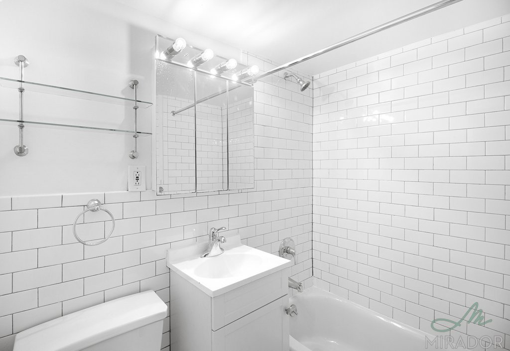 255 West 14th Street, Unit 2E photo 6