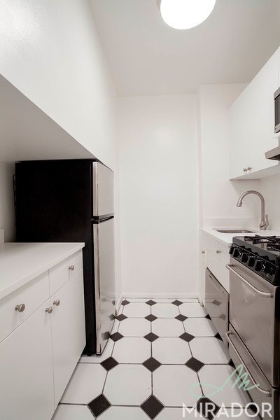 43 West 16th Street, Unit 9G photo 3