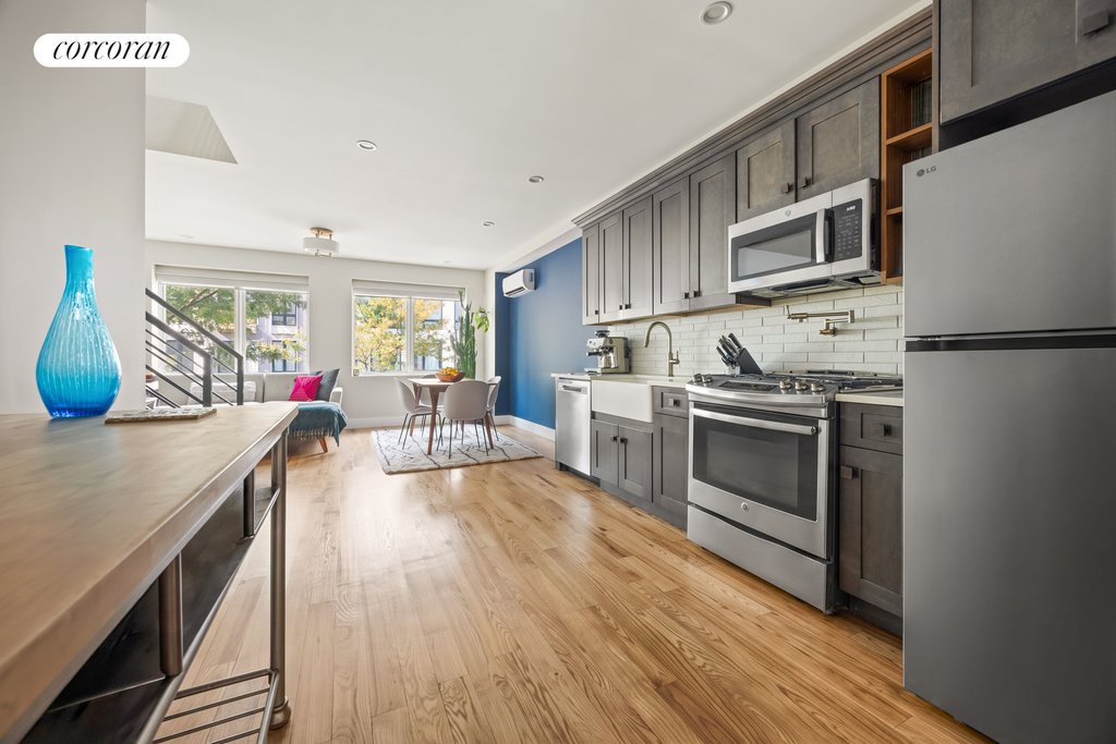 245 Nostrand Avenue, Unit 2 photo 2